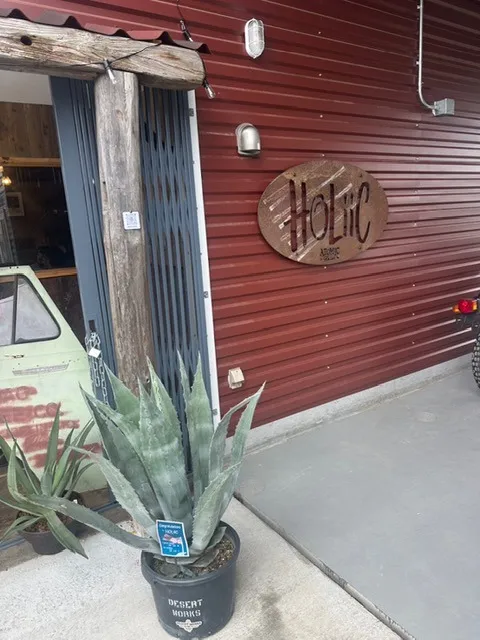 HoLiiC & HLC Cafe Club OPEN